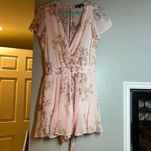 pink floral romper size small from trixxi